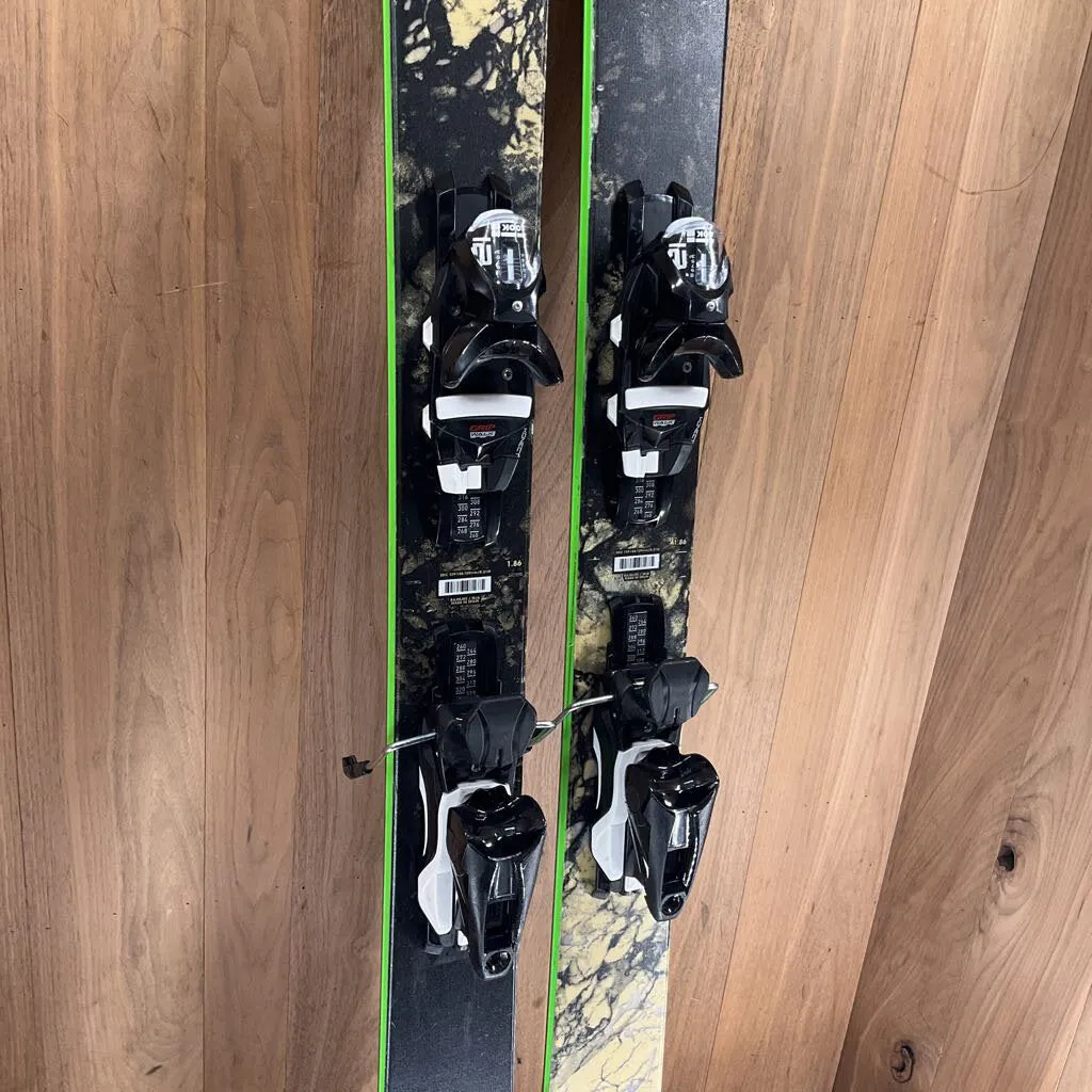 2022 Rossignol Black Ops Sender w/ Look NX 12 Demo Bindings