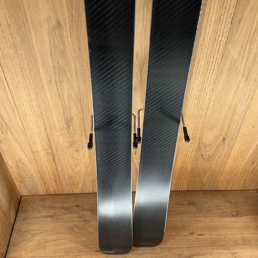 2023 Rossignol Sender 104 Ti w/ Look NX 12 Demo Bindings