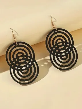 Carved Wooden Pattern Dangle Earrings in Black