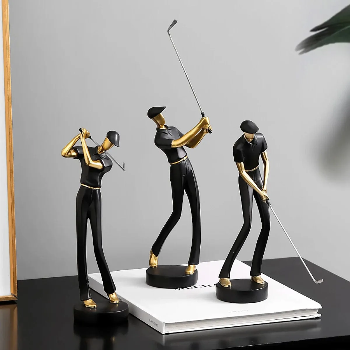 Creative Golfer Figurines | Abstract Golf Player Model Ornament | Modern Home Décor | Sporting Style Decorative Articles