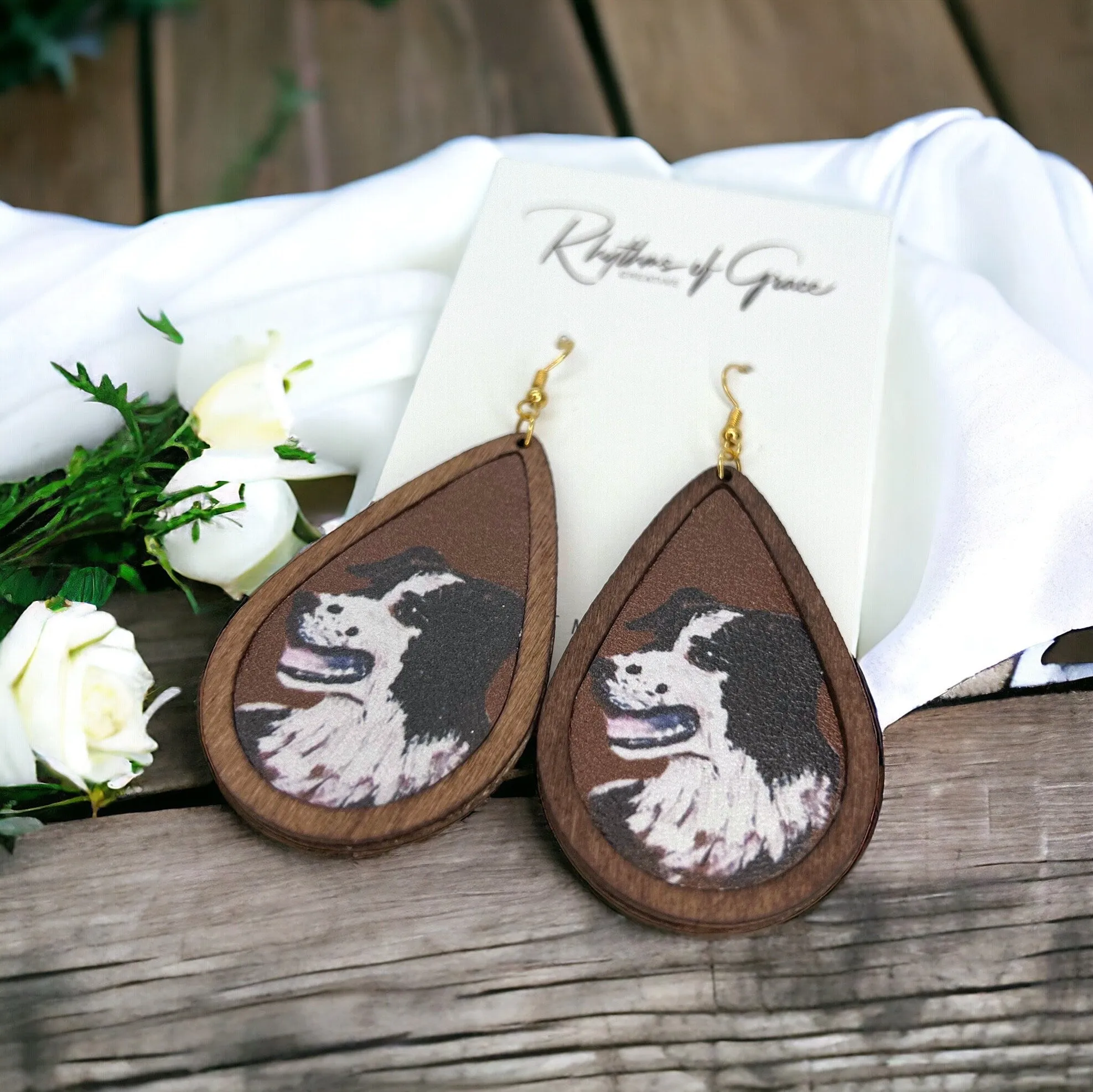 Dog Earrings - Paw Pring, Dog Lover, Dog Jewelry, Dog Mom, Veterinarian, Handmade Earrings, Dog Gift, Paw Prints, Animal Earrings, Vet Gift