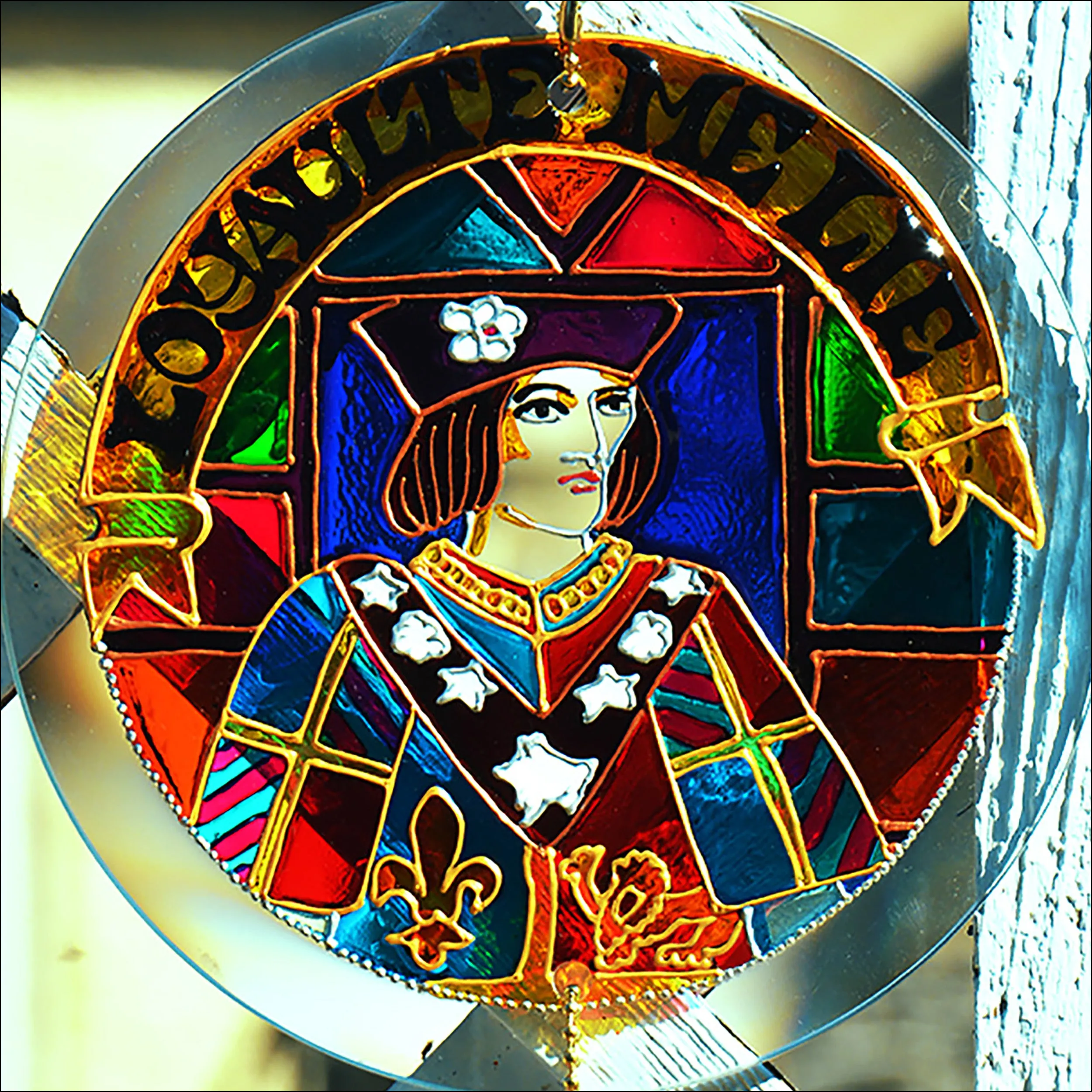 King Richard III & Family Triple Suncatcher