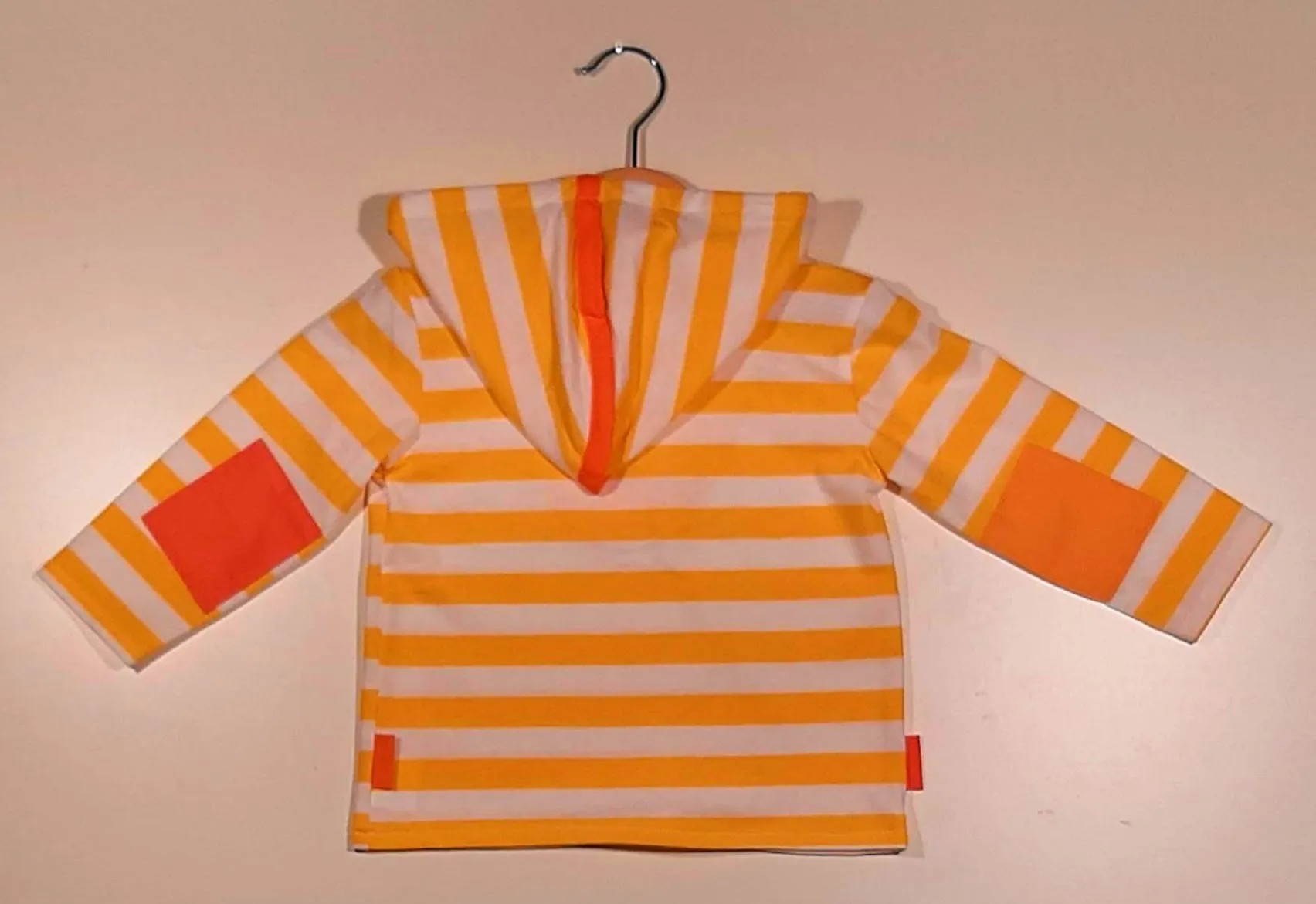 Long-sleeved striped sweater in cotton with hood