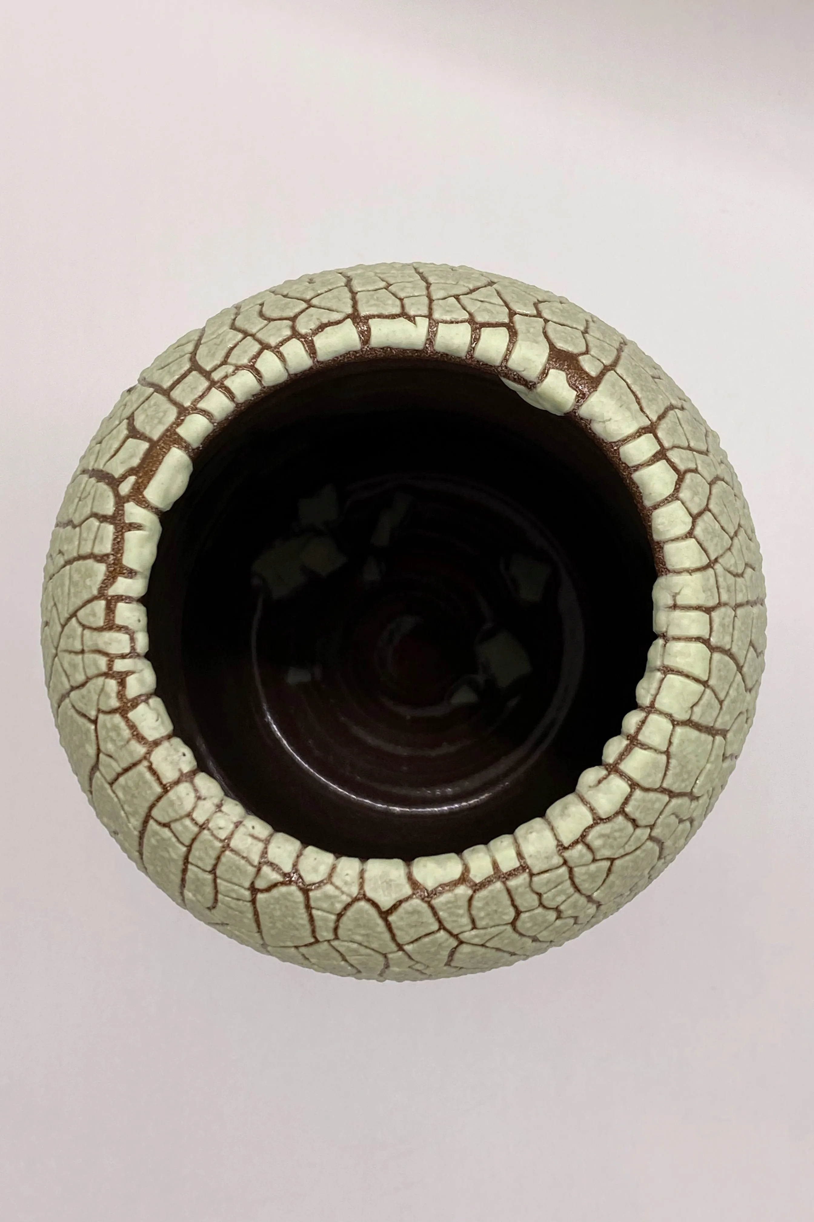 Maia Vase in Kelp