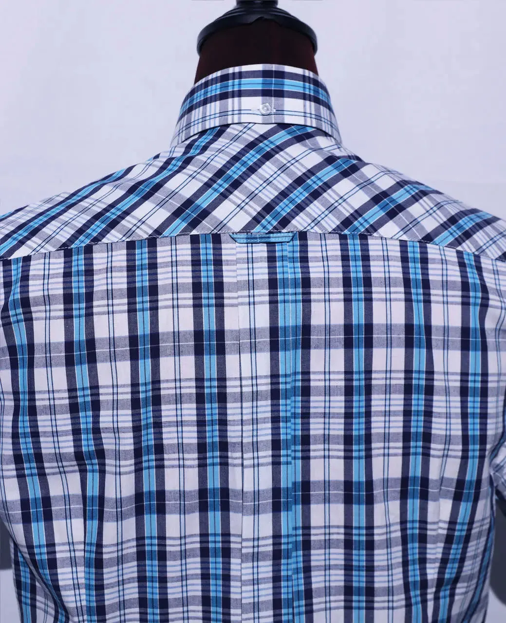 Men's Short Sleeve Blue And White Plaid Shirt Size M