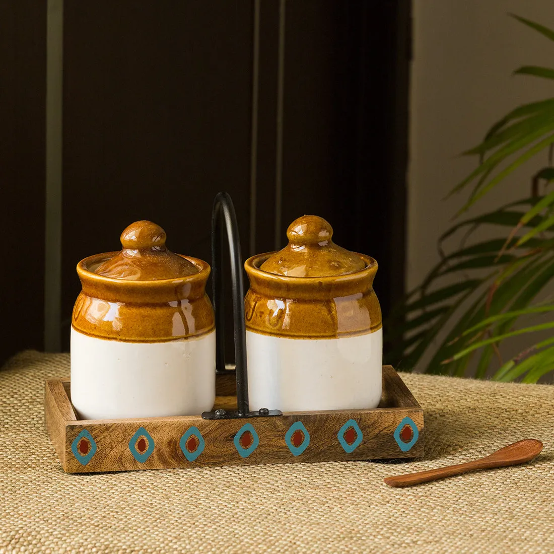 'Old Fashioned Martaban' Ceramic Chutney & Pickle Jar Set With Tray (Set of 2, 225 ML)