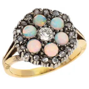 Vintage 18K Yellow Gold Diamond and Opal Ring